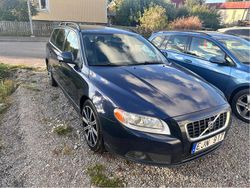 Blå Begagnad 2010 Volvo V70 Momentum Kombi | 60 000 kr (Marknadspris)