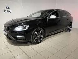 Svart Begagnad 2016 Volvo V60 R-Design Kombi | 209 000 kr (Lite dyr)
