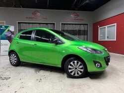Grön Begagnad 2013 Mazda 2 Halvkombi | 49 900 kr (Marknadspris)