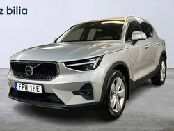 Silver Begagnad 2023 Volvo XC40 Core SUV | 359 900 kr (Marknadspris)