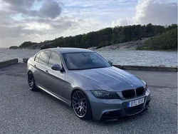 Grå Begagnad 2009 BMW 330 Comfort Edition Sedan | 119 000 kr (Lite dyr)