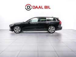 Svart Begagnad 2019 Volvo V60 Momentum Kombi | 234 700 kr (Superpris)