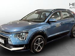 Blå metallic Begagnad 2022 Kia Niro SUV | 219 900 kr (Marknadspris)