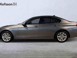 Grå Begagnad 2014 BMW 528 Sedan | 174 900 kr (Marknadspris)