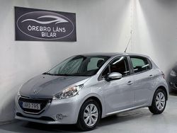 Ljusgrå (grå) Begagnad 2014 Peugeot 208 Halvkombi | 59 900 kr (Marknadspris)