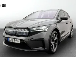Grå (graphite grey metallic) Begagnad 2023 Skoda Enyaq iV SportLine SUV | 476 900 kr (Dyr)