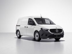 Vit Begagnad 2023 Mercedes eCitan | 515 000 kr (Dyr)