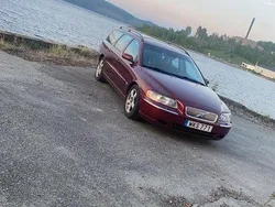 Röd Begagnad 2005 Volvo V70 Summum Kombi | 15 000 kr (Superpris)