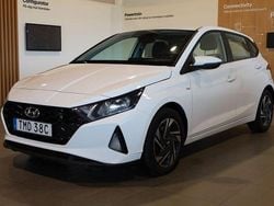 Vit Begagnad 2021 Hyundai i20 Essential Halvkombi | 169 900 kr (Marknadspris)