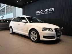 Vit Begagnad 2010 Audi A3 Sportback Attraction Halvkombi | 59 900 kr (Marknadspris)