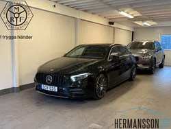 Svart (svart metallic) Begagnad 2021 Mercedes A35 AMG AMG Halvkombi | 349 000 kr (Superpris)