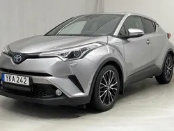 Mörkgrå Begagnad 2017 Toyota C-HR Executive SUV | 184 800 kr
