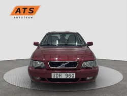Röd Begagnad 2003 Volvo S40 Sedan | 34 900 kr (Dyr)