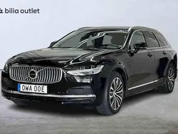 Svart Begagnad 2023 Volvo V90 Kombi | 339 900 kr (Marknadspris)
