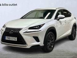 Vit Begagnad 2019 Lexus NX300h SUV | 214 900 kr (Superpris)