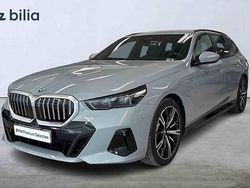 Grå Begagnad 2025 BMW 530e Kombi | 619 900 kr