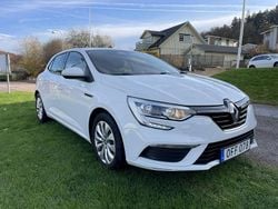 Vit Begagnad 2017 Renault Mégane IV Halvkombi | 89 900 kr (Bra pris)