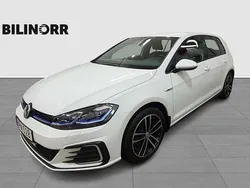 Vit Begagnad 2019 VW Golf VIII GTE Halvkombi | 259 900 kr (Lite dyr)