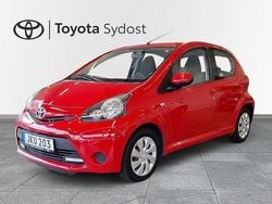 Röd Begagnad 2014 Toyota Aygo Halvkombi | 55 000 kr (Lite dyr)