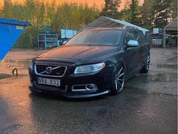 Svart Begagnad 2012 Volvo V70 R-Design Kombi | 75 000 kr (Marknadspris)