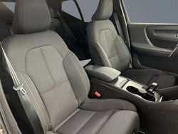 Grå Begagnad 2024 Volvo EX40 Performance SUV | 529 000 kr (Lite dyr)