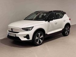 Vit Begagnad 2023 Volvo XC40 Single Motor SUV | 349 500 kr