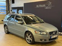 Ljusblå Begagnad 2011 Volvo V50 Momentum Kombi | 79 900 kr (Dyr)