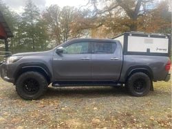 Grå Begagnad 2018 Toyota HiLux Pickup | 370 000 kr (Marknadspris)