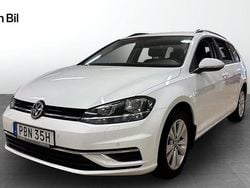 Pure white Begagnad 2020 VW Golf VII Kombi | 199 900 kr (Marknadspris)