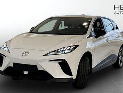 Vit Ny 2025 MG MG4 EV Halvkombi | 299 990 kr (Lite dyr)