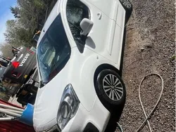Vit Begagnad 2015 Peugeot Partner Minibuss | 80 000 kr (Marknadspris)