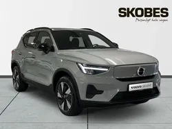 Grå Begagnad 2025 Volvo EX40 Core SUV | 469 100 kr