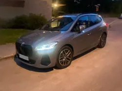 Grå Begagnad 2023 BMW 225 Active Tourer M Sport Minibuss | 350 000 kr (Bra pris)