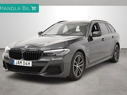 Grå Begagnad 2023 BMW 530e M Sport Kombi | 389 900 kr (Marknadspris)