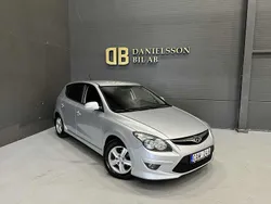 Silver Begagnad 2011 Hyundai i30 Halvkombi | 39 800 kr (Marknadspris)