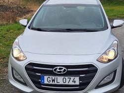 Silver Begagnad 2015 Hyundai i30 Comfort Kombi | 55 000 kr (Superpris)