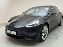 Svart Begagnad 2019 Tesla Model 3 Sedan | 180 000 kr (Lite dyr)