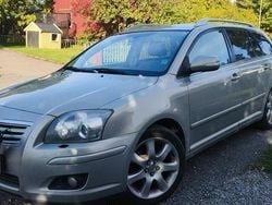 Grön Begagnad 2007 Toyota Avensis Kombi | 29 000 kr (Lite dyr)