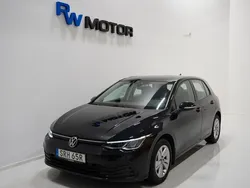 Svart Begagnad 2020 VW Golf VIII Halvkombi | 234 900 kr (Marknadspris)