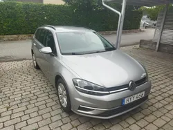 Silver Begagnad 2018 VW Golf VII Kombi | 139 000 kr (Marknadspris)