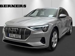 Silver Begagnad 2022 Audi e-tron Design SUV | 379 900 kr (Marknadspris)