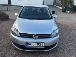Silver Begagnad 2012 VW Golf VII Halvkombi | 64 000 kr (Marknadspris)