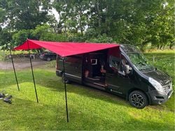 Svart Begagnad 2019 Renault Master Van | 377 000 kr