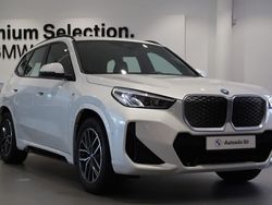 Vit Begagnad 2024 BMW iX1 M Sport SUV | 519 000 kr (Marknadspris)