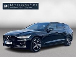 Svart Begagnad 2020 Volvo V60 R-Design Kombi | 329 900 kr (Marknadspris)