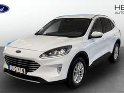 Frozen white Begagnad 2022 Ford Kuga Titanium SUV | 269 900 kr (Marknadspris)