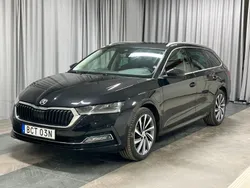 Svart Begagnad 2020 Skoda Octavia Business Line Kombi | 239 900 kr (Marknadspris)
