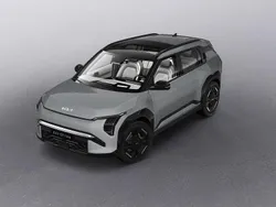 Grå Ny 2025 Kia EV3 GT-Line SUV | 590 300 kr