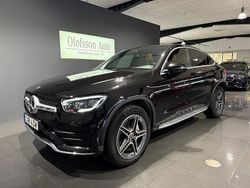 Svart Begagnad 2020 Mercedes GLC300e Premium Sportkupé | 479 000 kr (Superpris)