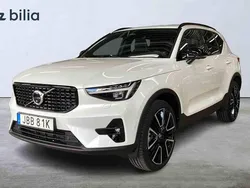 Vit Begagnad 2025 Volvo XC40 Ultra SUV | 489 500 kr